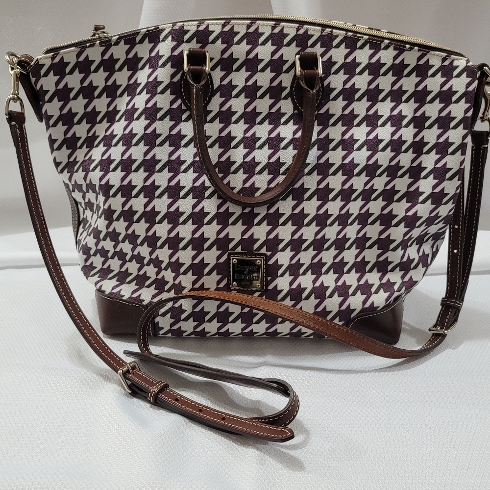 Dooney & Bourke Purse